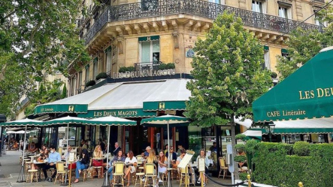 パリの老舗カフェ